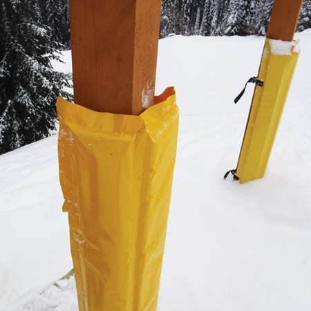 Sectonal Post Pad 4' High x 18" Wide with 1" Closed cell Foam, 4 Panel Design with Velcro Closure.. Click to expand image