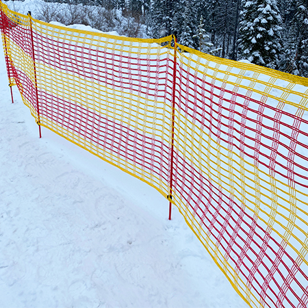 BARRIER FENCE - Yellow Red on snow fiberglass pole.. Click to expand image