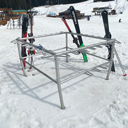 Aluminum 5' Square Ski/Board Rack.. Click to expand image