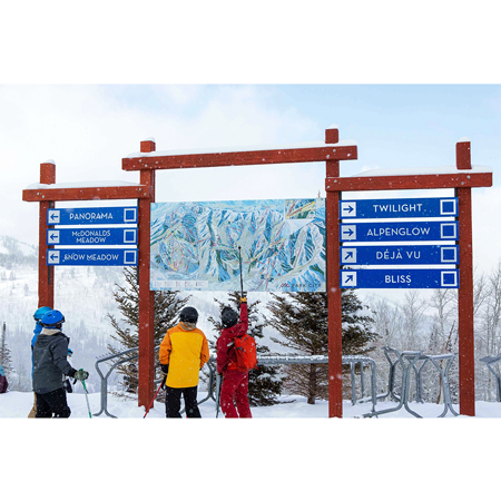 Trail signs are standard re-turned 12 gauge sign grade aluminum and high performance vinyl; resistant to fading, bending, cracking, and rodents. Complementary programs for nordic, fat bike, and snowshoe trails. Available in flat aluminum or wood sign systems with custom programs.. Click to expand image