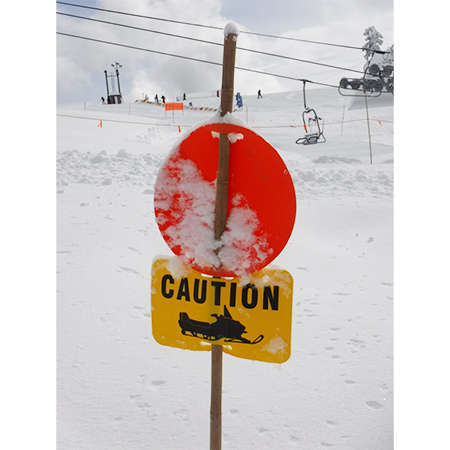 D03 Caution Snowmobile - 11.5" x 7" Yellow rectangle polythylene disc, UV protected and cost effective marking signs, holes on top to hang from rope, slots top and bottom to fit over bamboo poles, trail and ability markers.. Click to expand image