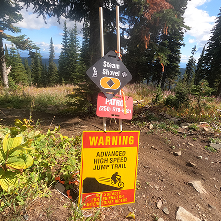 E152 D20 Discs 11.5 x 7, polythylene disc, UV protected and cost effective marking signs, holes on top to hang from rope, slots top and bottom to fit over bamboo poles, trail and ability markers. Click to expand image