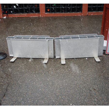 Aluminum 8' Floor Mounted Ski Rack.. Click to expand image