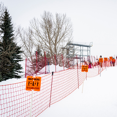 Pop Fence 44" x 100' with 11 Composite Poles - Orange.. Click to expand image