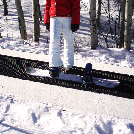 6.5' x 50' White Ski Carpet Roll.. Click to expand image